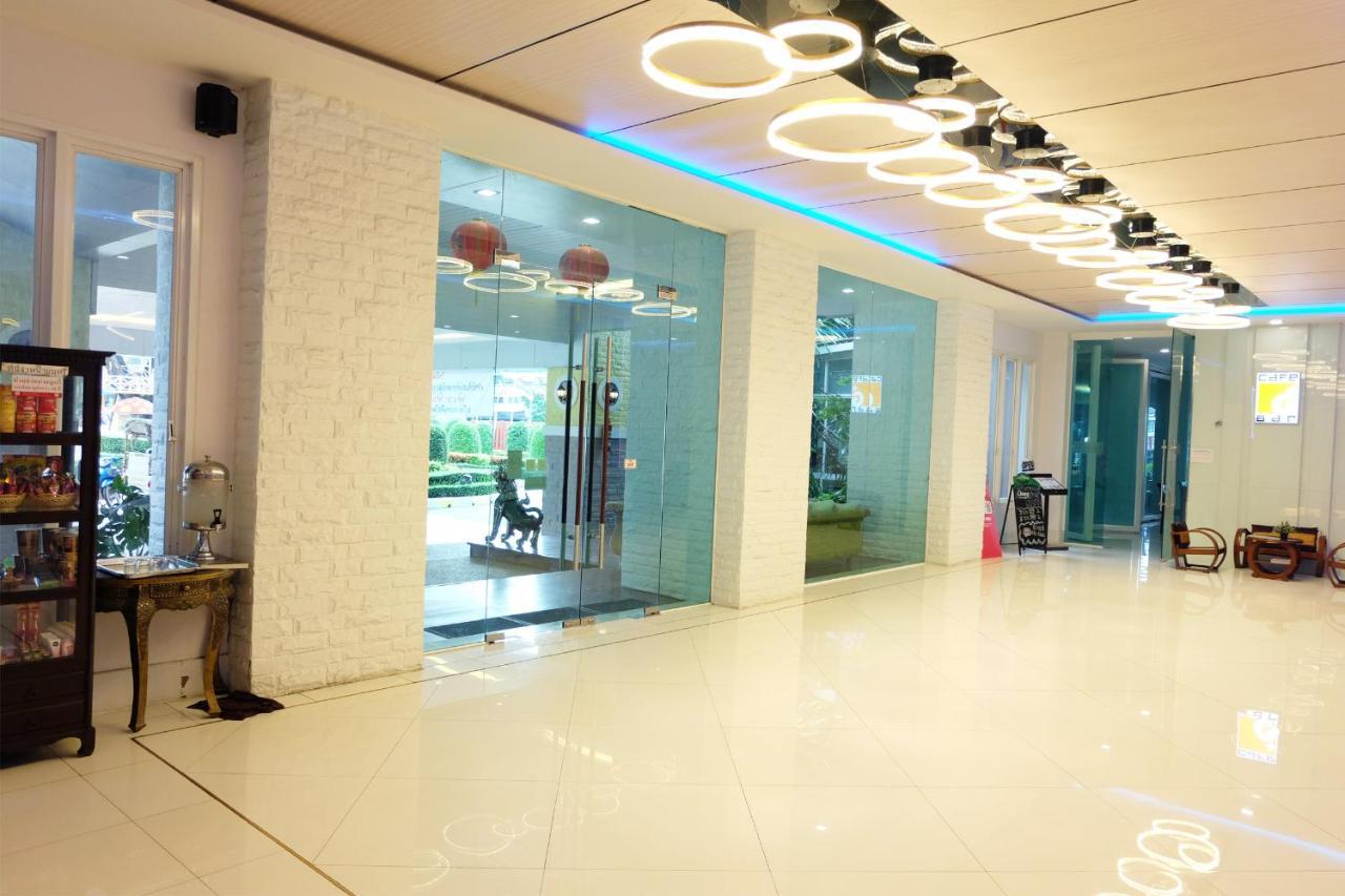 Grand Hill Resort And Spa Nakhon Sawan Exterior foto